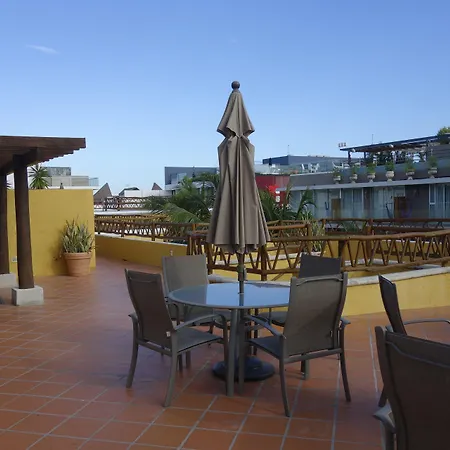 Las Palmas Condominio-3