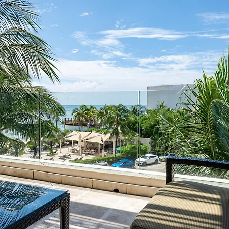 Elements Penthouse 21 Condo-2