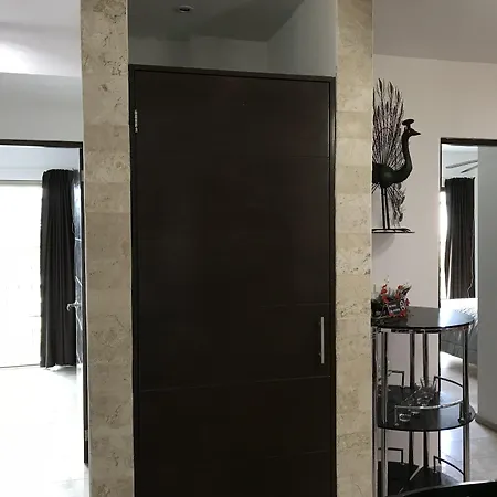 Lilas Del Mar Apartments-2