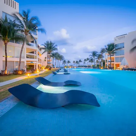 Ocean View Condo - 2 Bedrooms - At The Elements Condos - Castillo De Arena-2