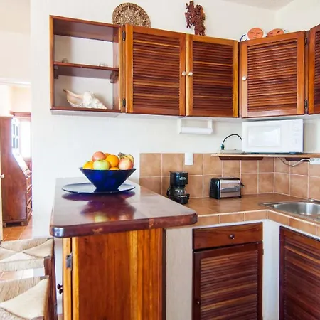 Beachfront 2Br Condo In Playa I Steps To 5Th Ave!-3