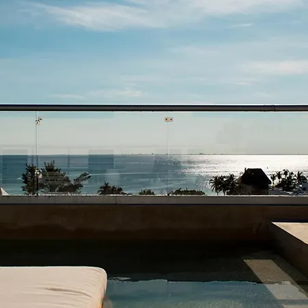 2Br Oasis W Rooftop Pool & Ocean View - Apartment-2