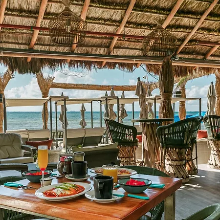 Luciana Hotel & Beach Club-2