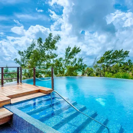 Penthouse W Private Terrace & Rooftop Pool-3