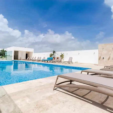 1Br Condo W Pool & Gym-3