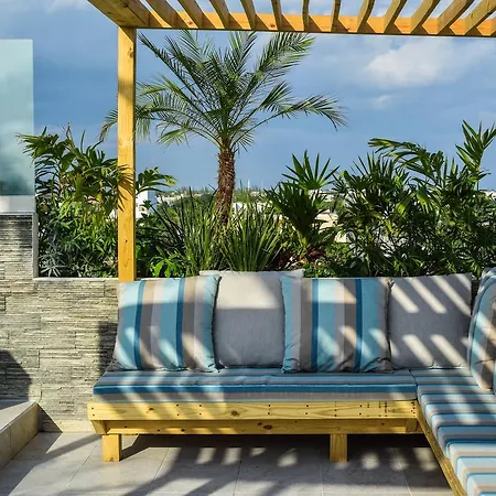Newport House Playa Boutique Hotel-2