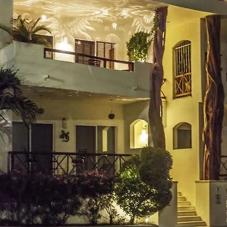 Las Olas Condominium #207-3