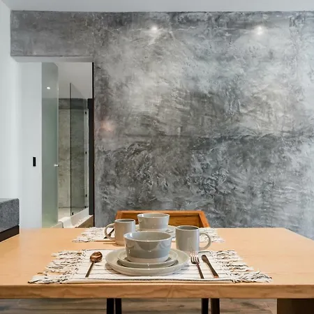 Life Boutique Condo-2