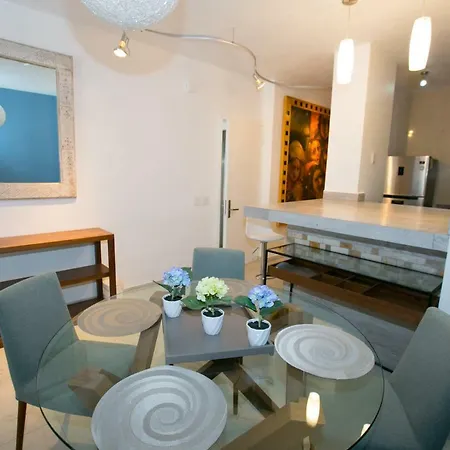 Groovy 1Br Condo At Great Location By Happy Address-3