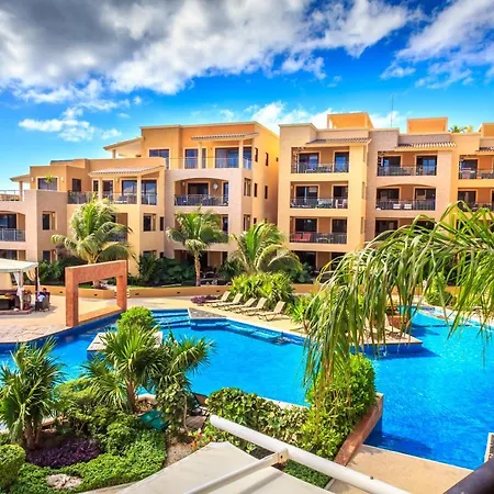El Faro Oceanfront Apartments By Bvr-3