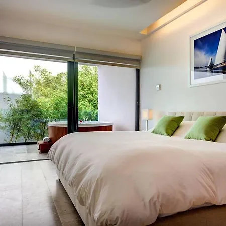 Brand New Classy Condo Just Steps From The Beach-3