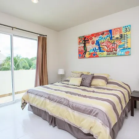 Contemporary Private 2 Bedroom Ph Near Everything-2