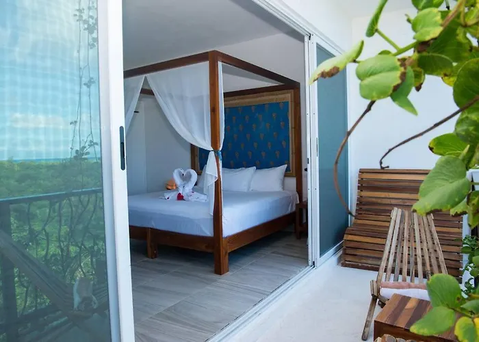 Oceanview Luxury Suite Steps From Quinta Avenida Balcony Infinity Pool Hmoon Playa del Carmen