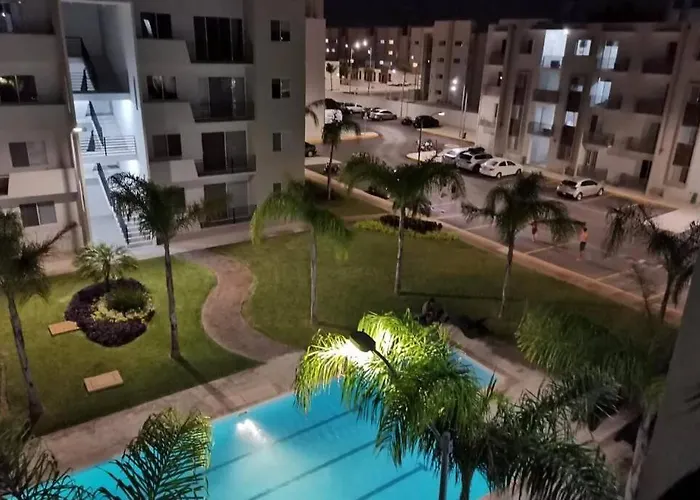 Huisdiervriedelijke Kuxaan Rooftop • Beach Top Floor Condo • Roof Terrace & Grill Playa del Carmen