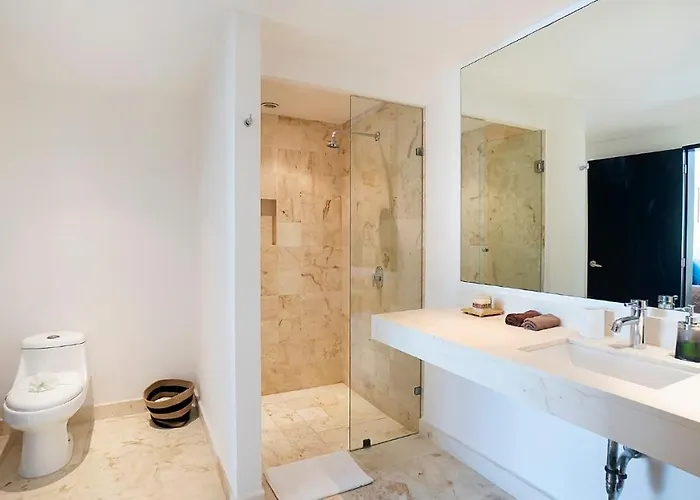 2 Bedroom Ocean View Condo At The Elements By Bric Playa del Carmen acceptant les animaux