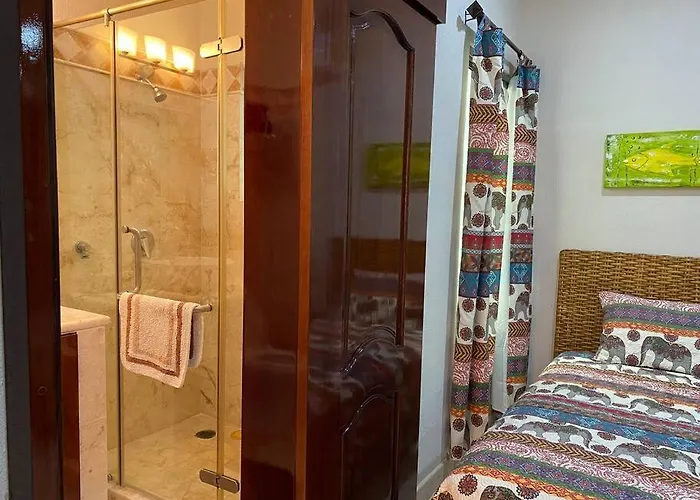 Waterfront 3 Bedroom Spacious Condo Playa del Carmen che accetta animali