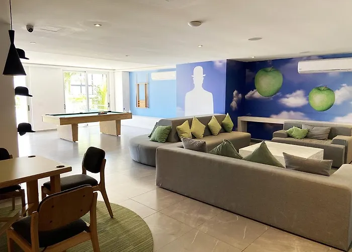 Studio W/Rooftop Pool Only 2 Mins From The Beach Playa del Carmen acceptant les animaux