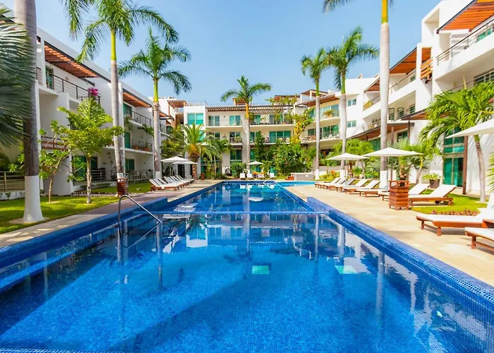 Via 38 C - Modern Condo - At Via 38 Condos Playa del Carmen