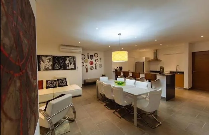 Amazing 3 Bd Apartment In Playa Del Carmen que aceita animais de estimação