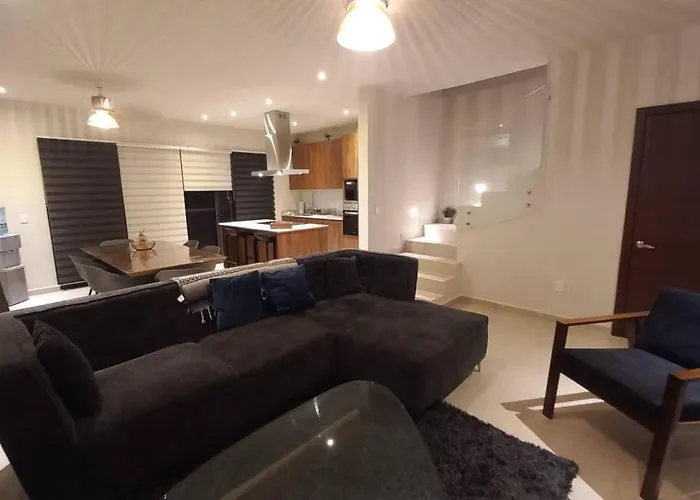 Luxury Amazing Villa, 3 Rooms, 3,5 Bathrooms, Swimming Pool, Gym, Close To Th Beach Playa del Carmen acceptant les animaux