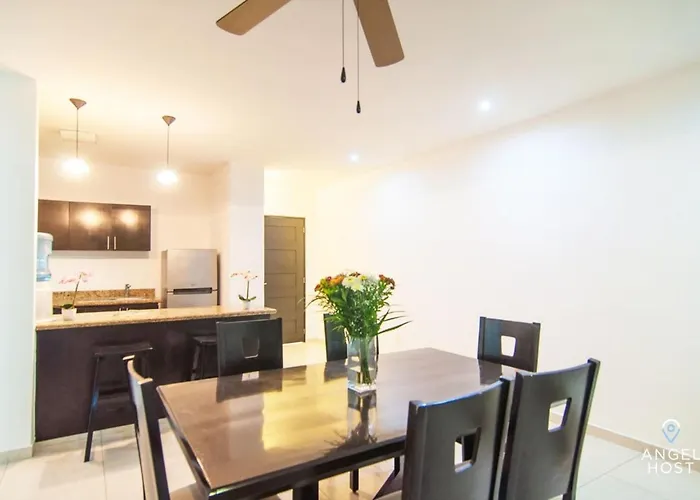 Huge 2Br Condo With Pool Near Famous 5Th Ave & Beach Playa del Carmen que aceita animais de estimação