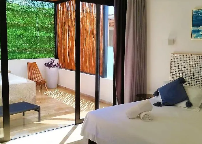 Luxurious And New 2 Bedroom Apartment With Private Jacuzzi Playa del Carmen