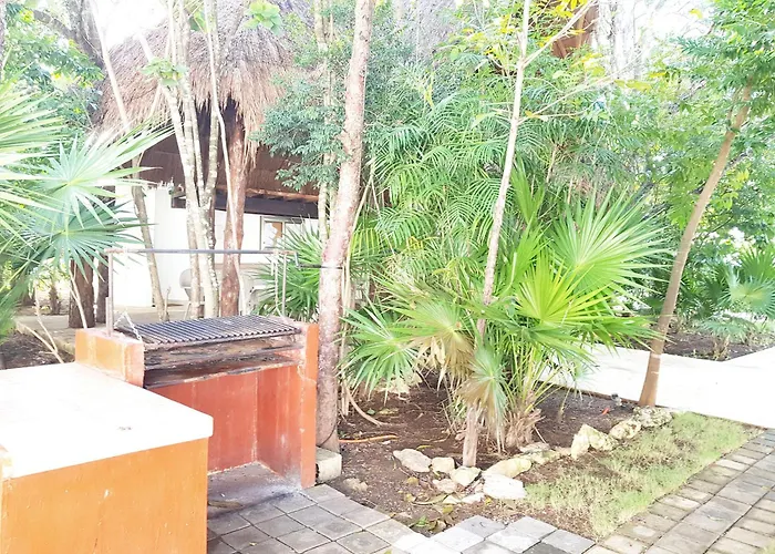 Geek-Chic Townhouse Vila Playa del Carmen com piscina