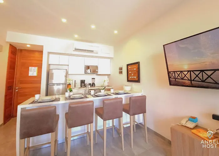 Steps To 5Th Ave Dual Pools Beach Proximity Playa del Carmen che accetta animali