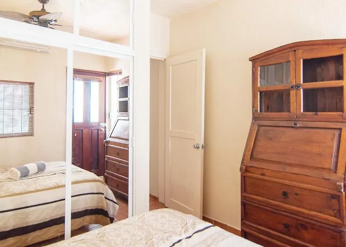 Beachfront 2Br Condo In Playa I Steps To 5Th Ave! Playa del Carmen admite animales