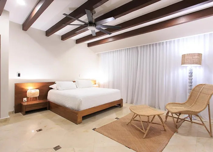 Steps To Best Beach Villa Unica 6Bedroom Playa del Carmen